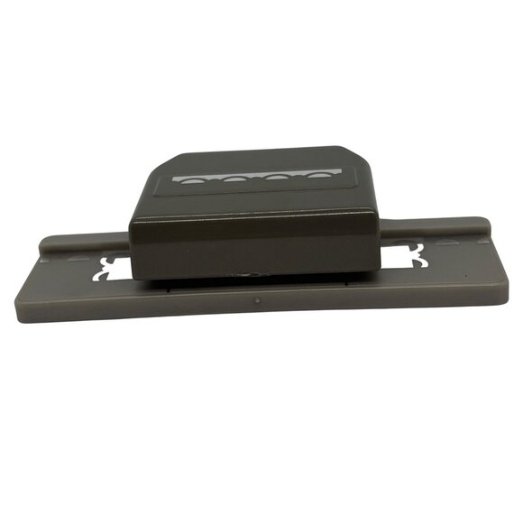 Stampin Up Scallop Border Edge Trim 1/4" Slim Lever Paper Punch L0521 - Picture 2 of 3